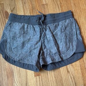 Athleta size 4 linen Charcoal Women's Athletic Shorts